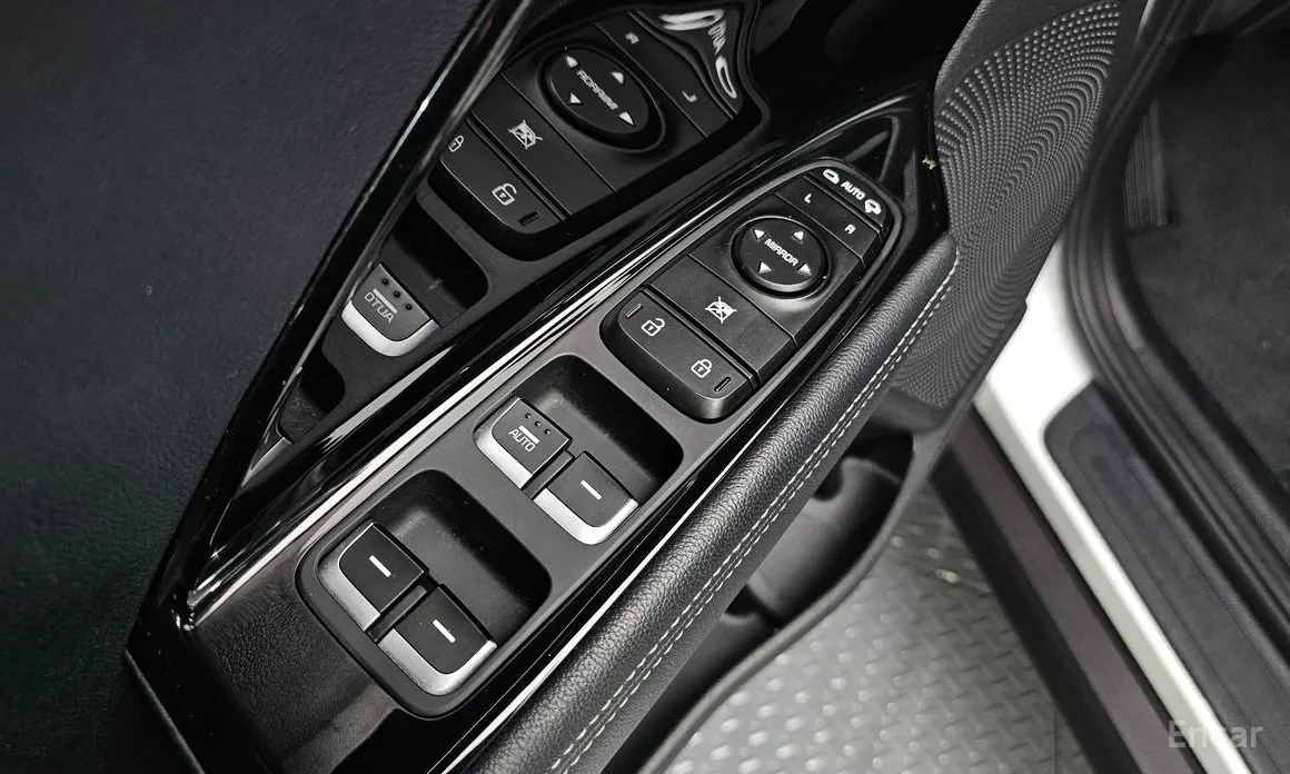 Фото 14 - Kia Niro