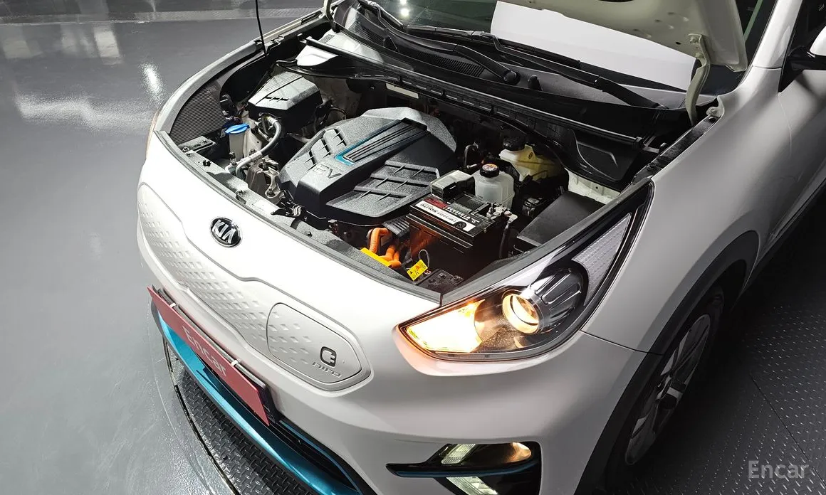 Фото 6 - Kia Niro