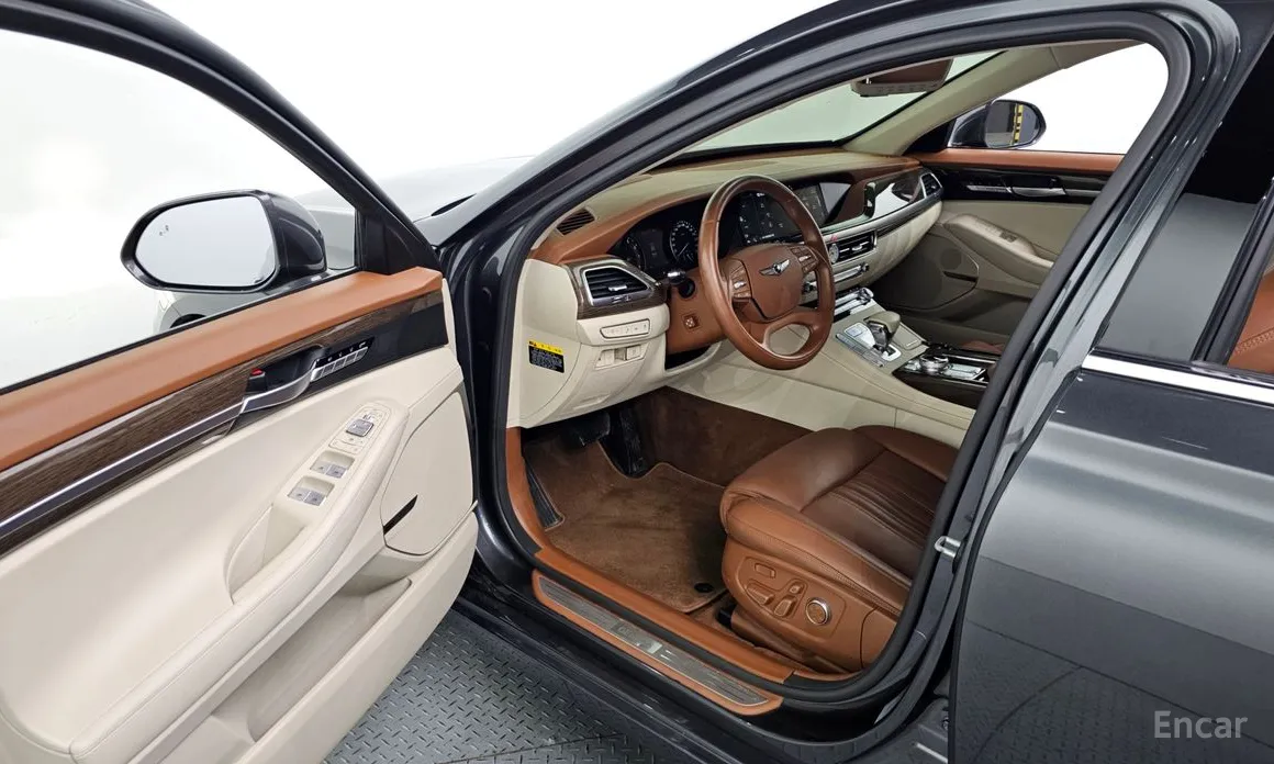 Фото 10 - Genesis G90