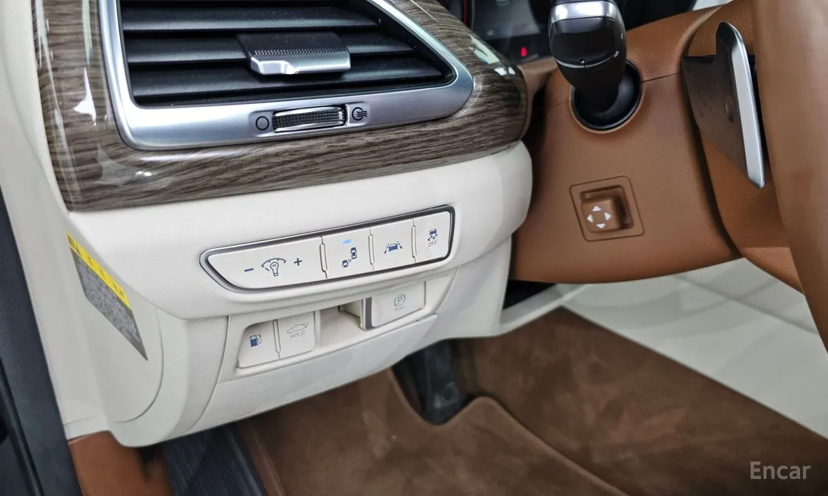 Фото 17 - Genesis G90