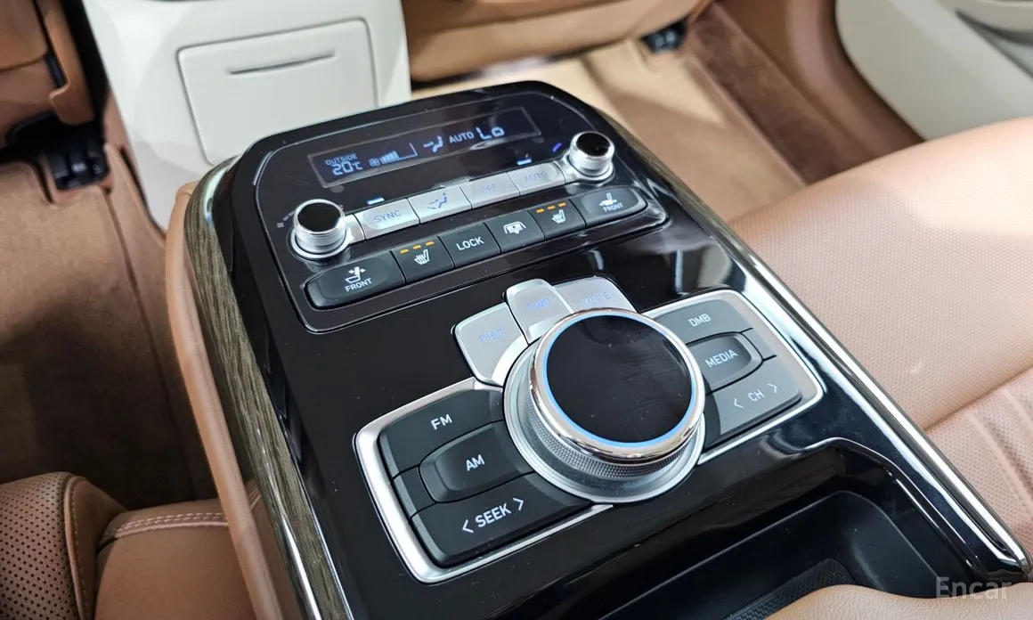 Фото 19 - Genesis G90