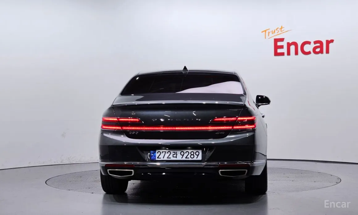 Фото 4 - Genesis G90