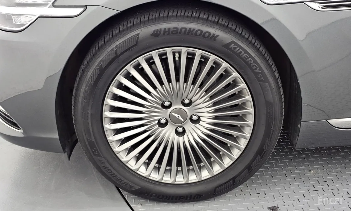 Фото 5 - Genesis G90