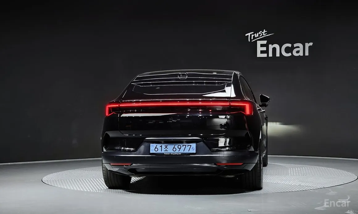 Фото 4 - Polestar 4