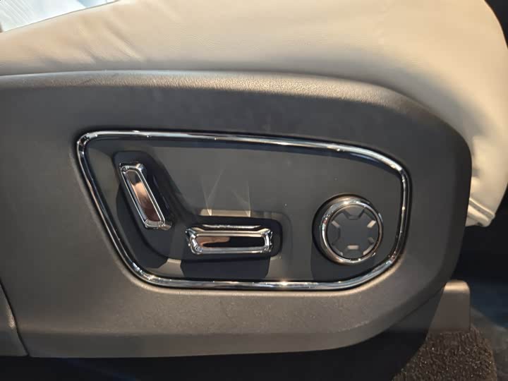 Фото 11 - Zeekr 009