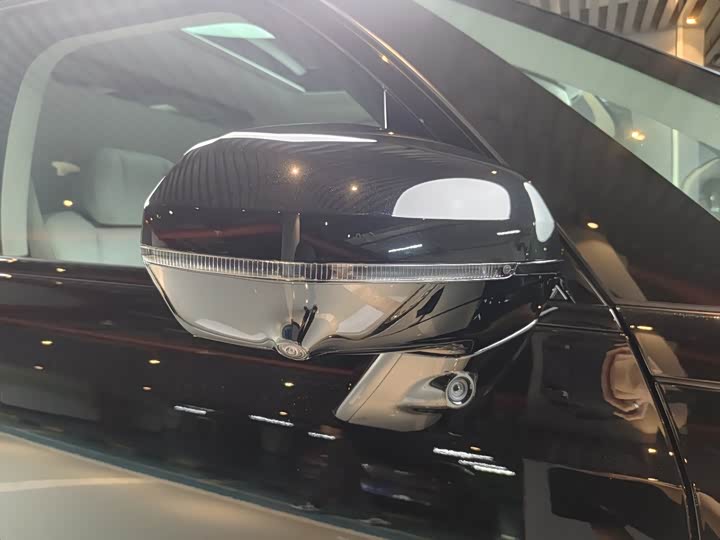 Фото 8 - Zeekr 009