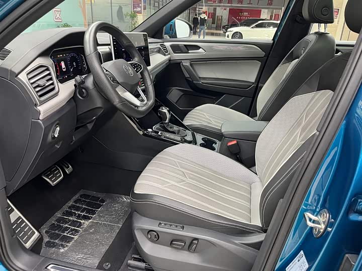 Фото 12 - Volkswagen Tayron