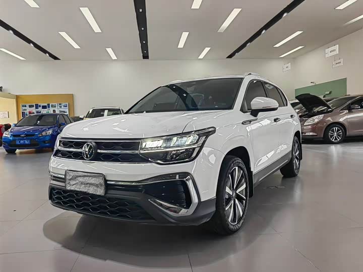 Фото 1 - Volkswagen Tharu