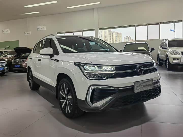 Фото 3 - Volkswagen Tharu