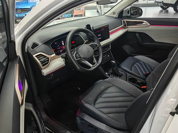 Фото 4 - Volkswagen Tharu