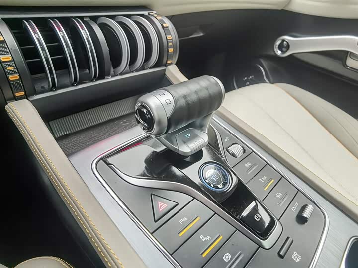 Фото 13 - BYD Yuan Plus