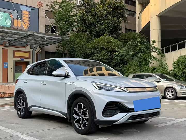 Фото 3 - BYD Yuan Plus