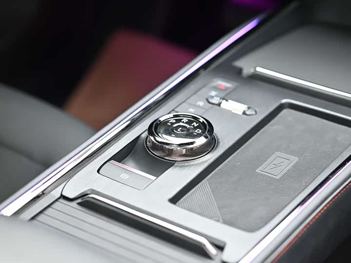 Фото 9 - Ford Mondeo