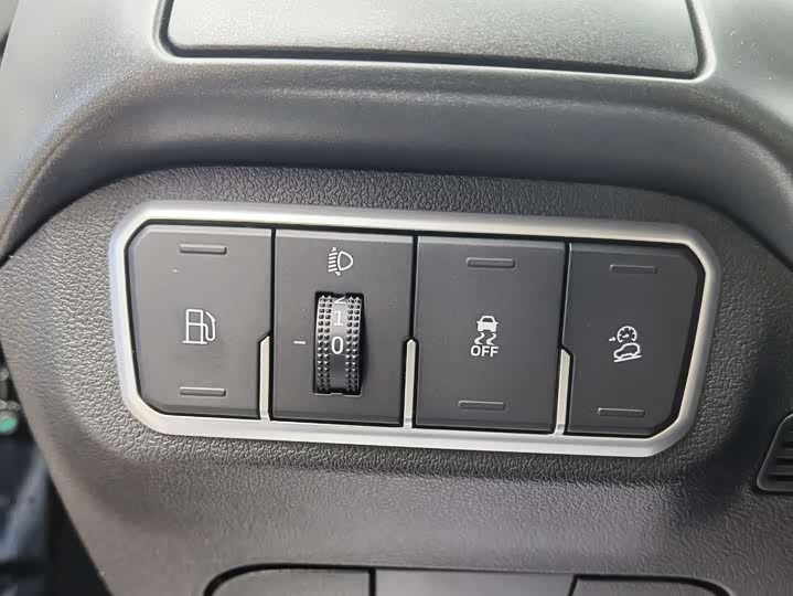 Фото 14 - Tank 300 Hybrid