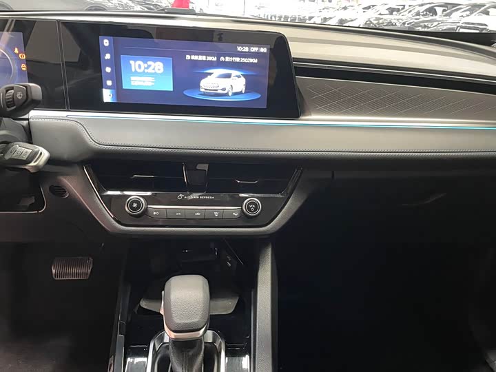 Фото 10 - Ford Escort