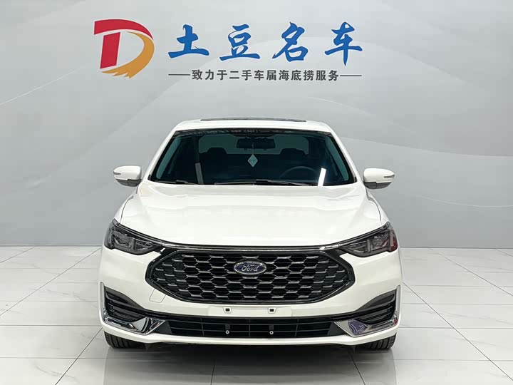 Фото 2 - Ford Escort