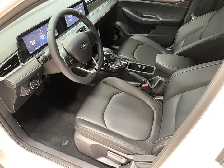 Фото 8 - Ford Escort