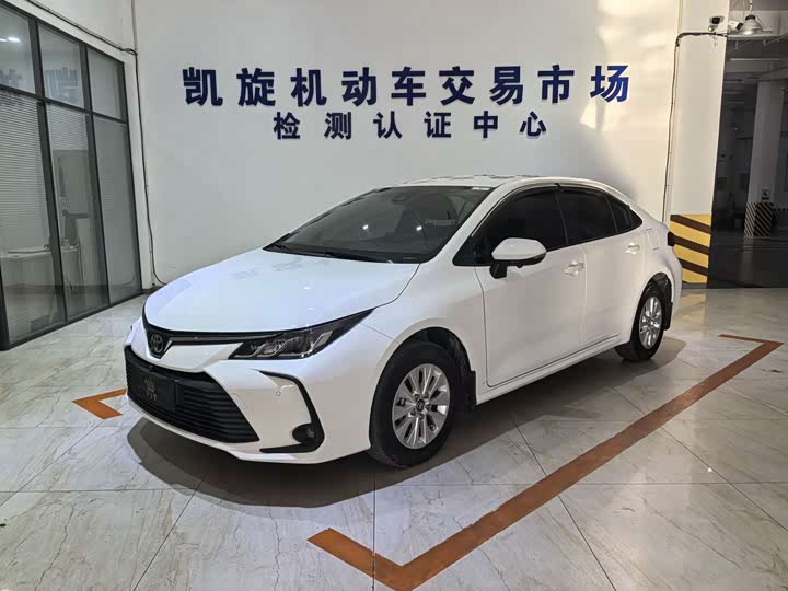 Фото 1 - Toyota Corolla