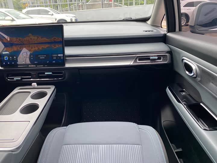 Фото 13 - GAC Aion Y