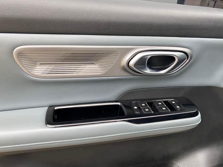 Фото 8 - GAC Aion Y