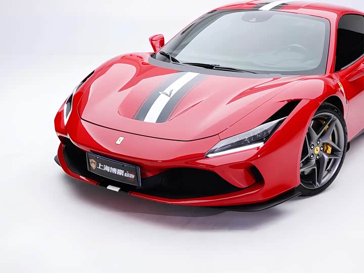 Фото 6 - Ferrari F8