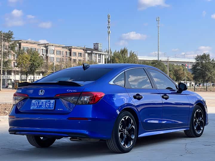 Фото 4 - Honda Civic