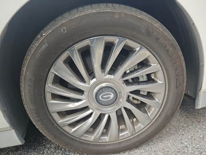 Фото 9 - GAC Trumpchi M8