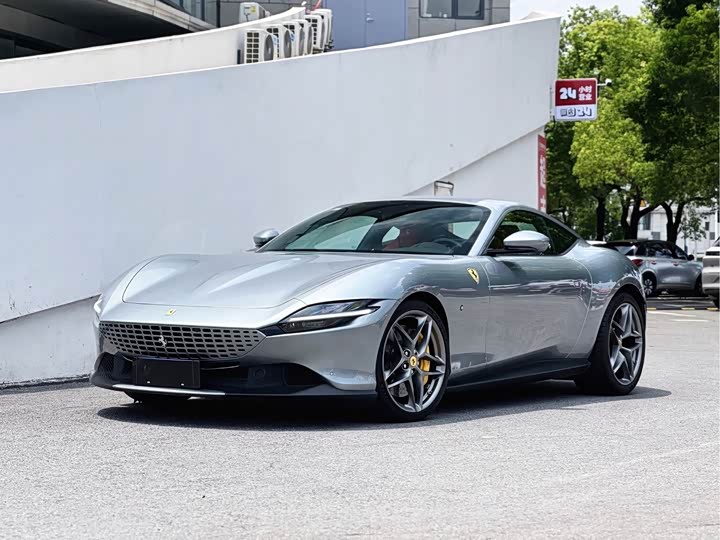 Фото 1 - Ferrari Roma