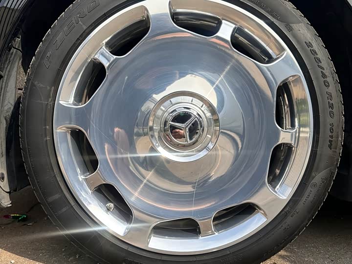 Фото 10 - Mercedes-Benz S-Class