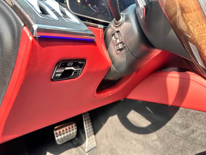 Фото 16 - Mercedes-Benz S-Class