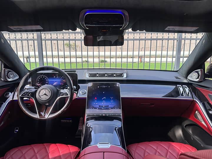 Фото 21 - Mercedes-Benz S-Class