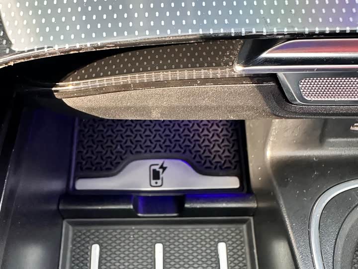 Фото 28 - Mercedes-Benz S-Class