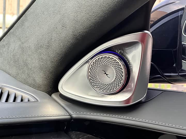 Фото 30 - Mercedes-Benz S-Class