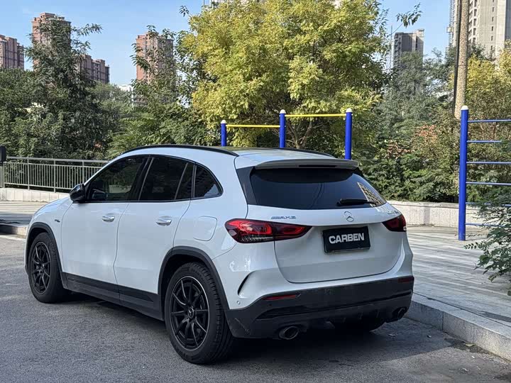 Фото 7 - Mercedes-Benz GLA-Class AMG