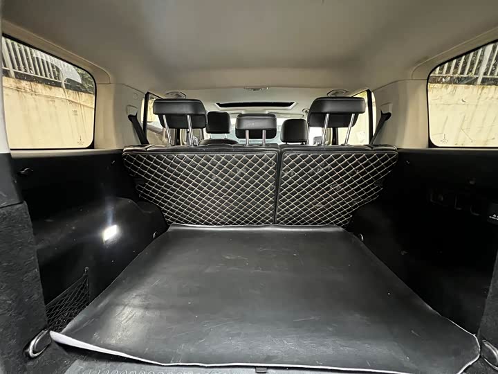 Фото 13 - Tank 300