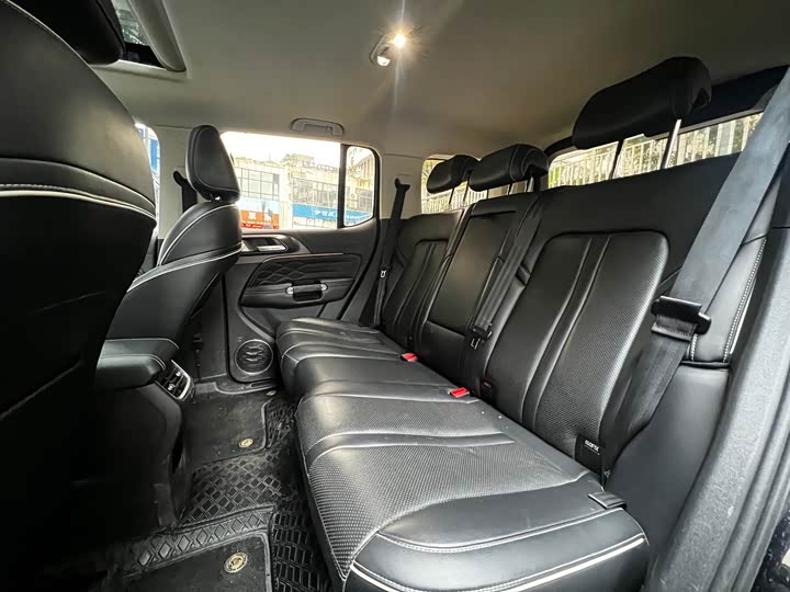 Фото 8 - Tank 300