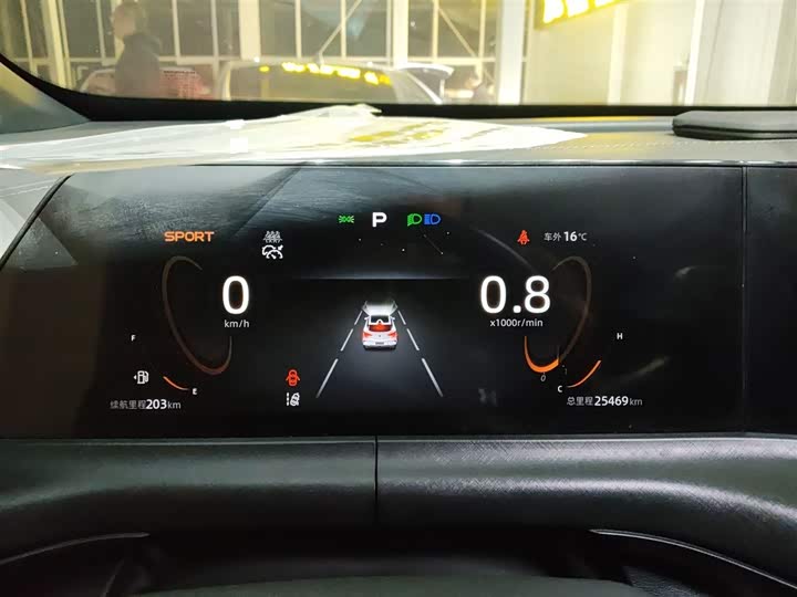 Фото 12 - Changan UNI-T