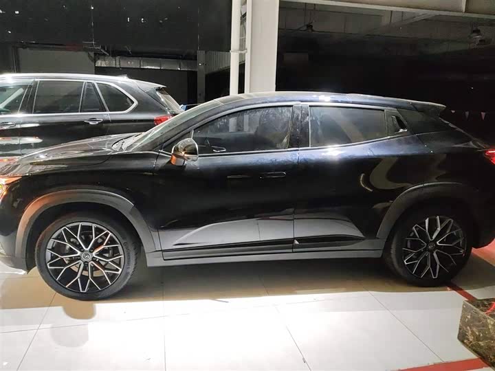 Фото 5 - Changan UNI-T