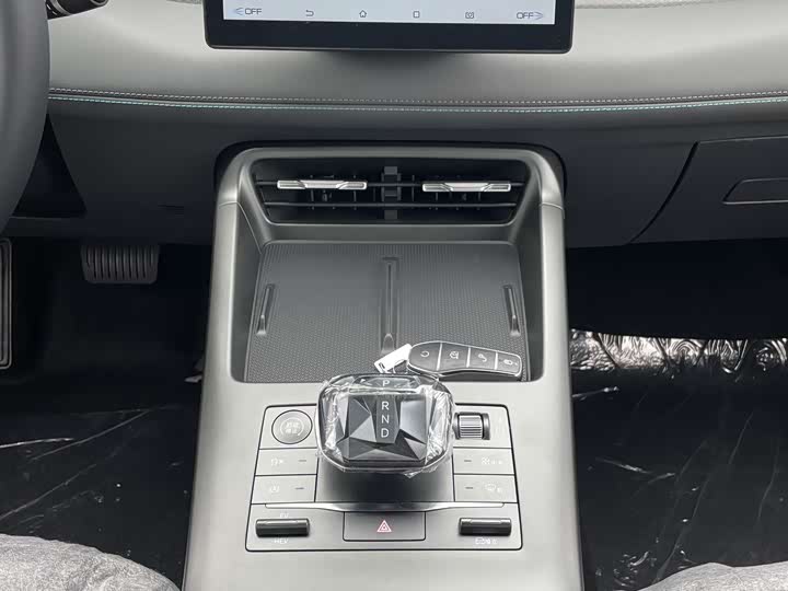 Фото 15 - BYD Qin Plus