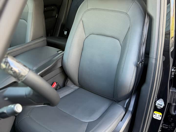 Фото 10 - Land Rover Defender