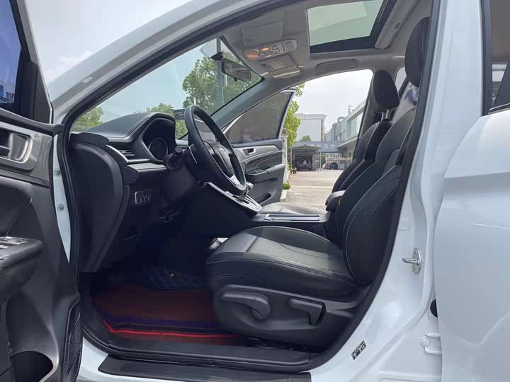 Фото 8 - Haval M6