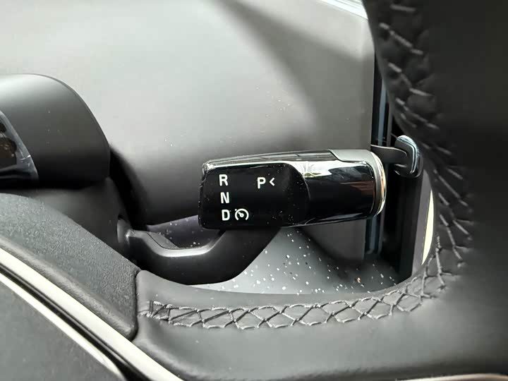 Фото 21 - Volvo EX30