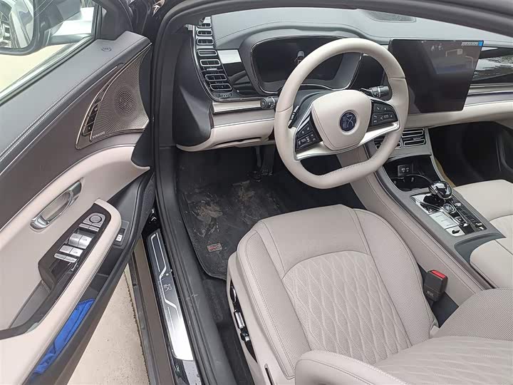 Фото 16 - BYD Han