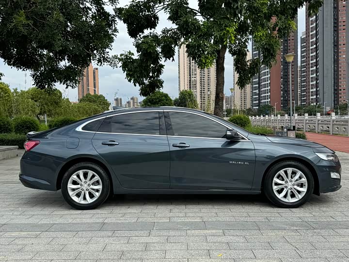 Фото 16 - Chevrolet Malibu XL