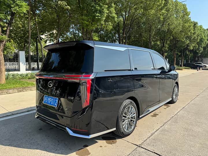 Фото 10 - GAC Trumpchi M8