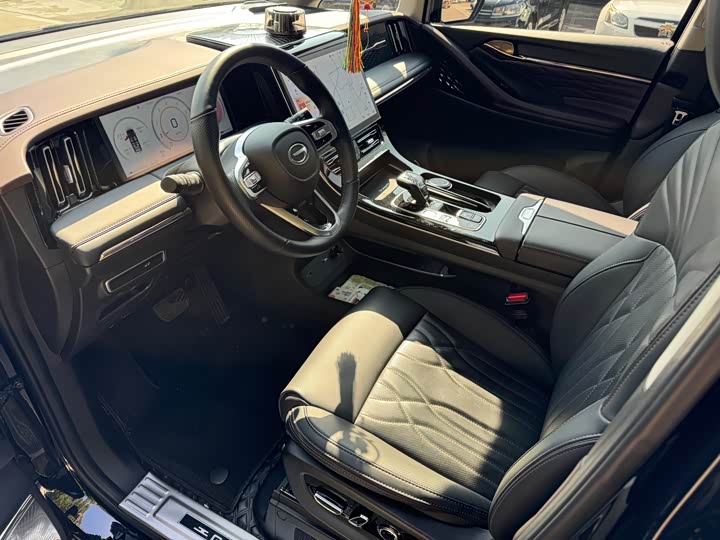 Фото 4 - GAC Trumpchi M8