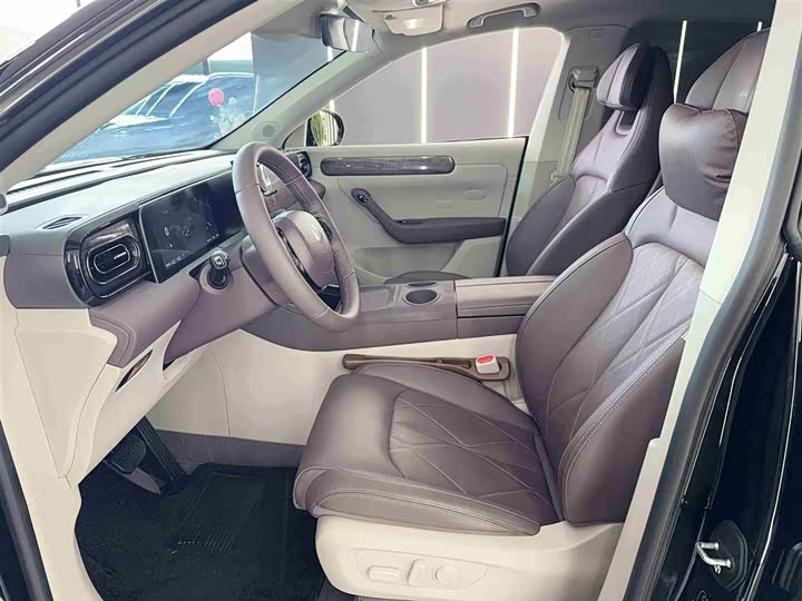 Фото 8 - Leapmotor C11