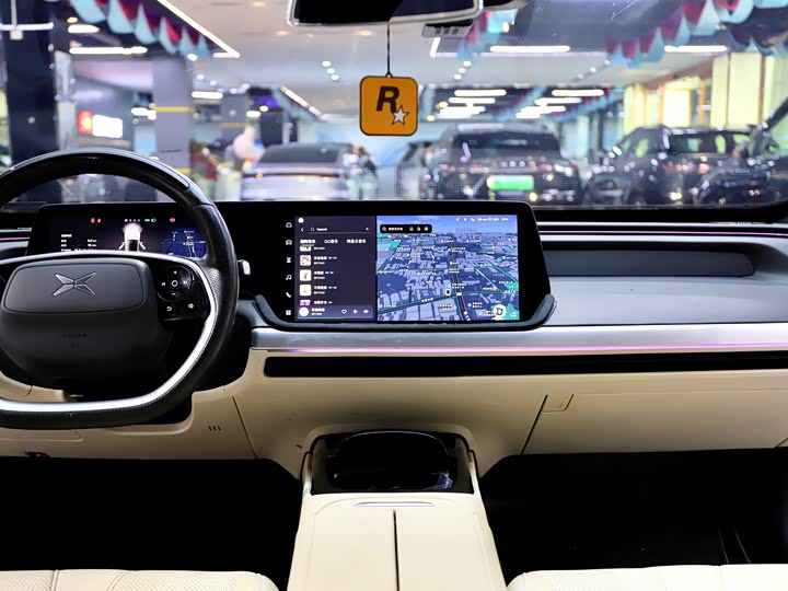 Фото 19 - XPeng P7