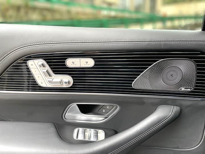 Фото 8 - Mercedes-Benz Maybach GLS