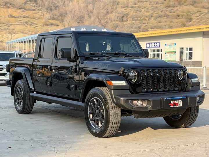Фото 2 - Jeep Gladiator
